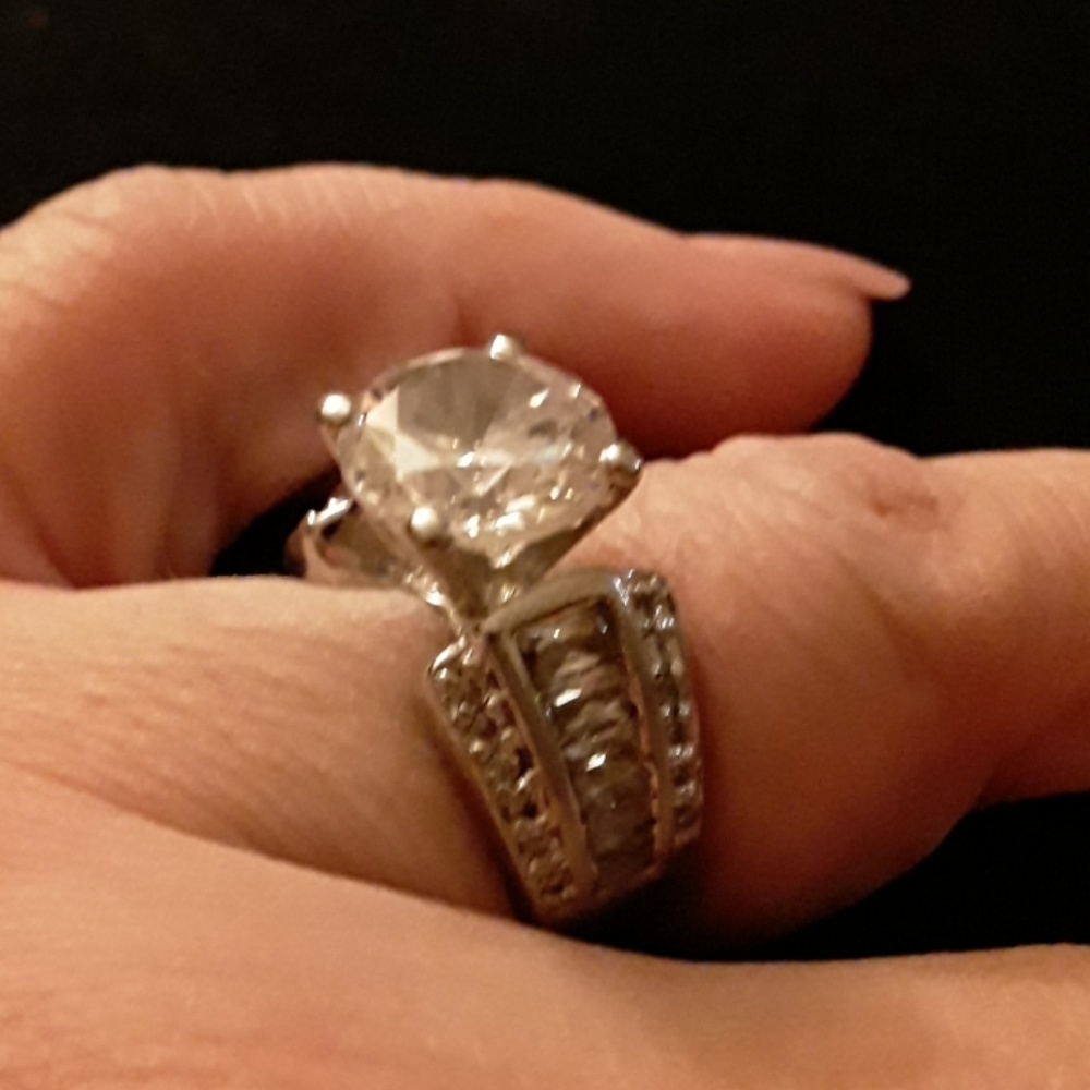 Ring CZ A+ quality. Will not turn.